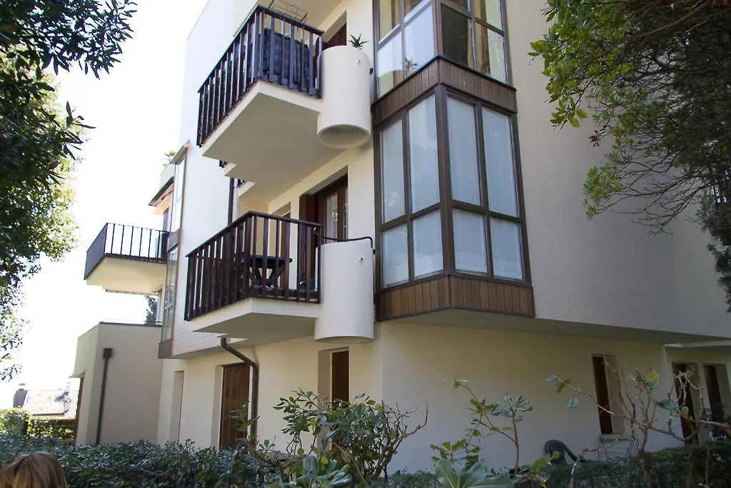Apartment Zagara - Gardone Riviera Center Italien